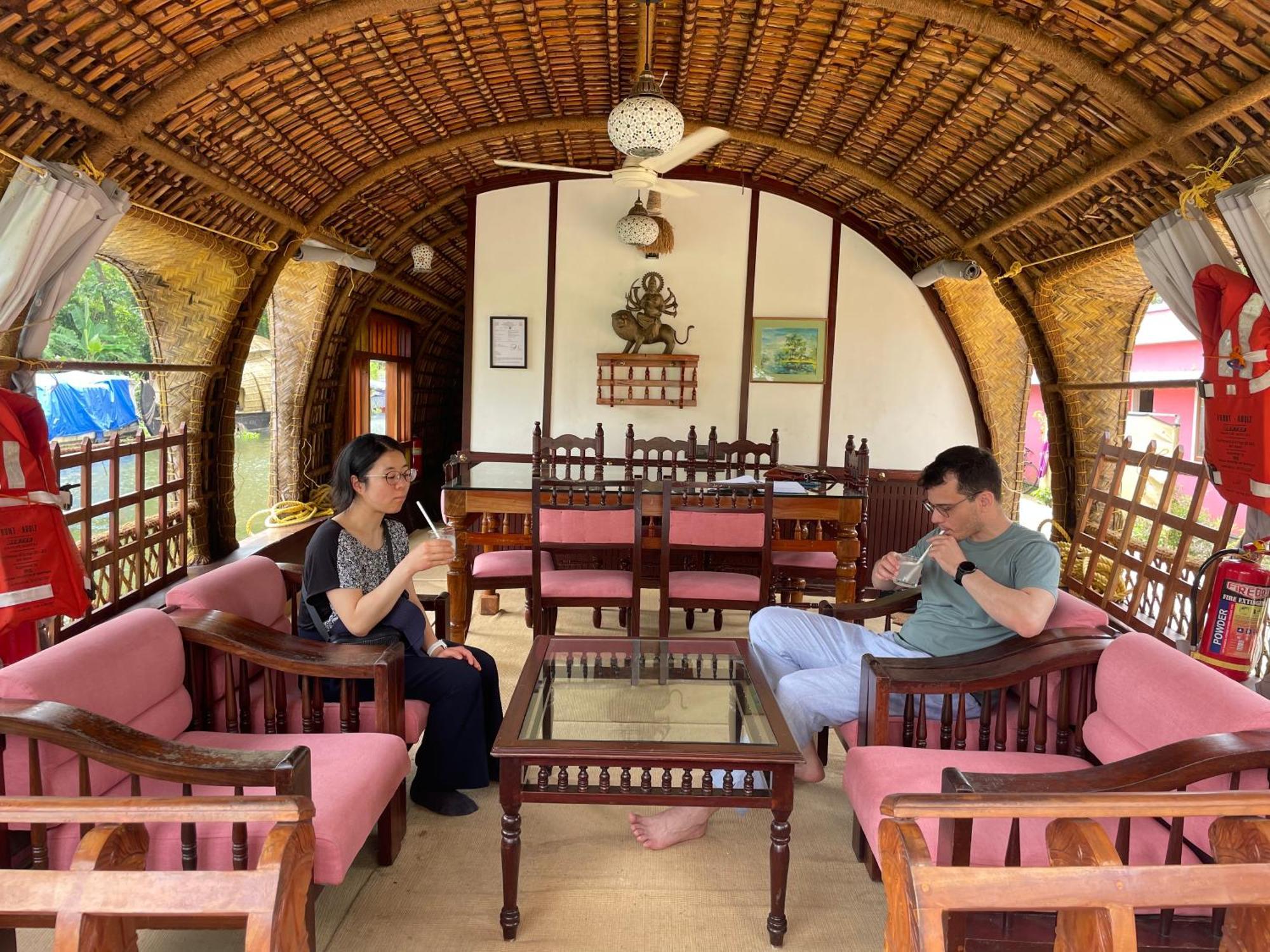 Thara'S Houseboat Hotel Alappuzha Bagian luar foto